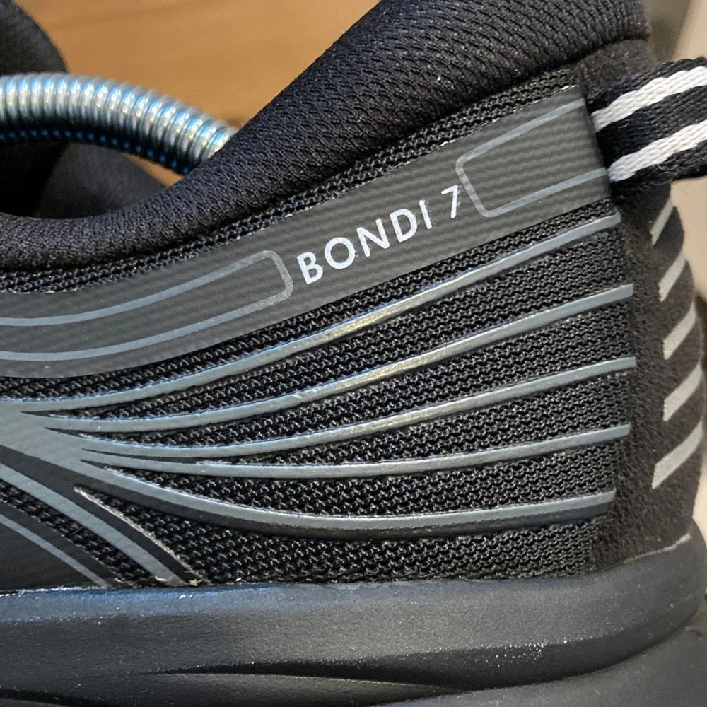 Hoka Bondi 7 Men's Black and White Road Running Shoes Size 13 - Picture 3 of 15